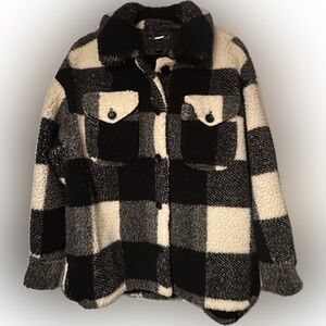 Bernardo Sz Large Buffalo Plaid Teddy Jacket in Black and Cream